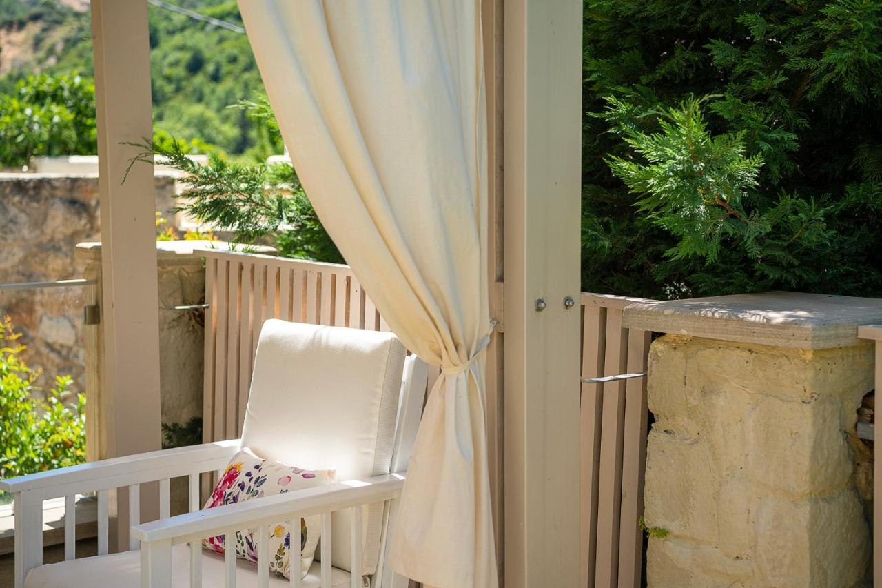 Verekinthos Villas - Pool, Hot Tub, Bbq, Kids Playground, Stunning Mountain Views Jerólakosz Kültér fotó