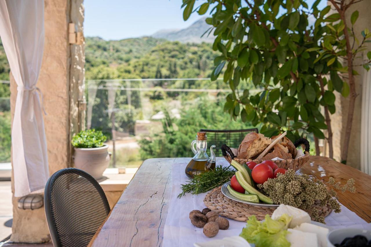 Verekinthos Villas - Pool, Hot Tub, Bbq, Kids Playground, Stunning Mountain Views Jerólakosz Kültér fotó