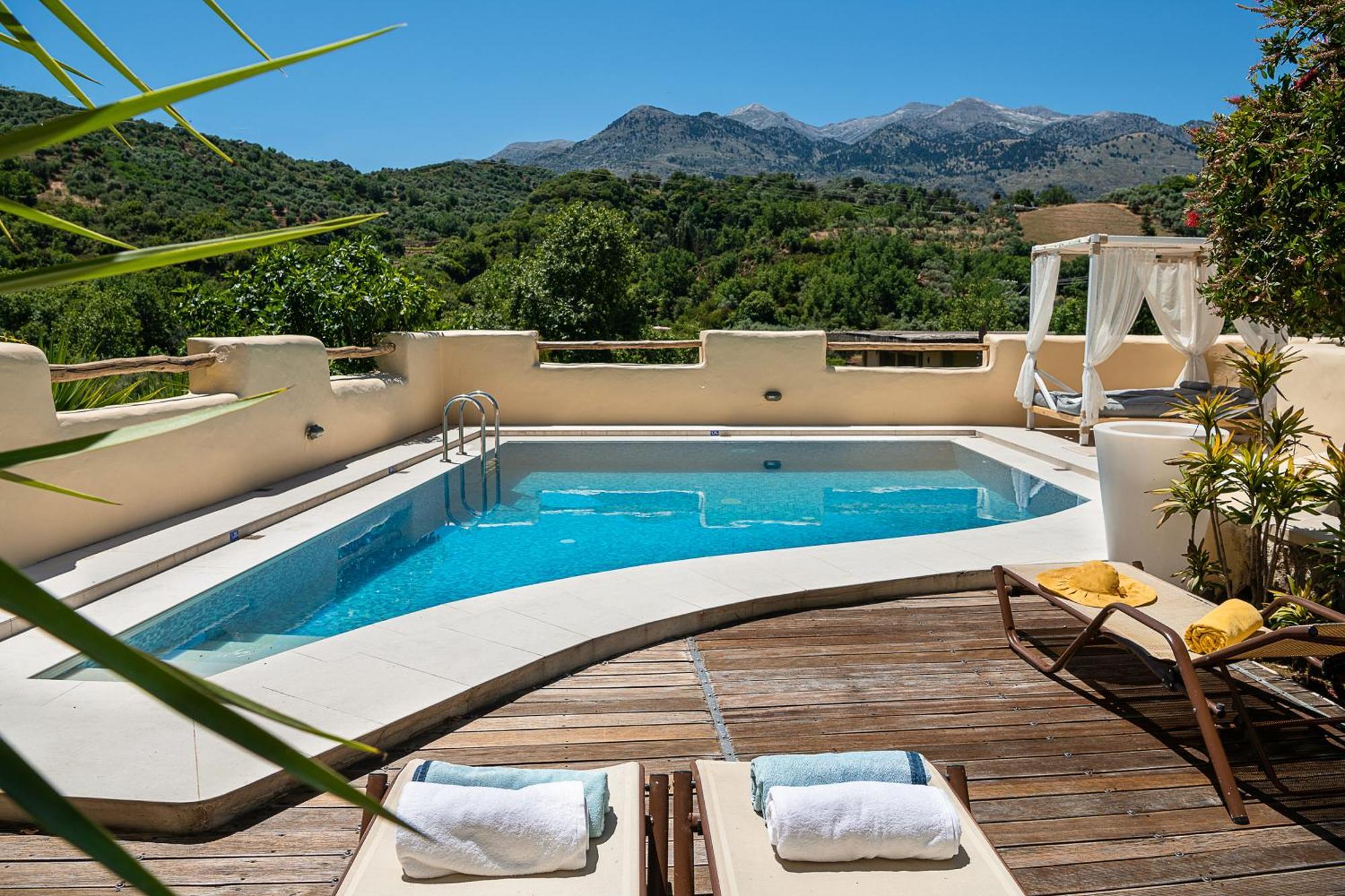 Verekinthos Villas - Pool, Hot Tub, Bbq, Kids Playground, Stunning Mountain Views Jerólakosz Kültér fotó