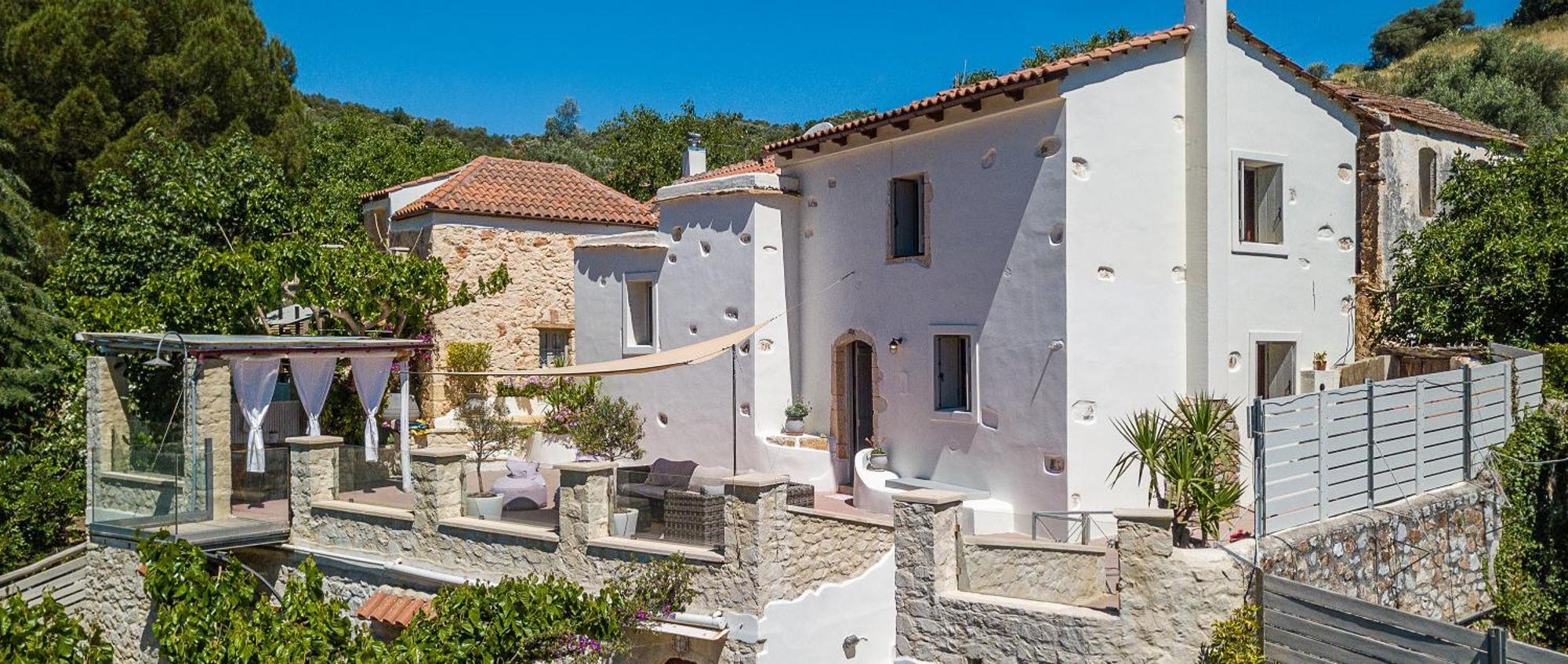 Verekinthos Villas - Pool, Hot Tub, Bbq, Kids Playground, Stunning Mountain Views Jerólakosz Kültér fotó