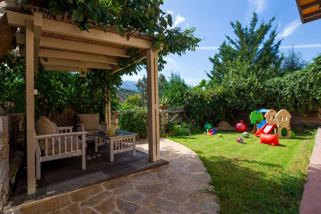 Verekinthos Villas - Pool, Hot Tub, Bbq, Kids Playground, Stunning Mountain Views Jerólakosz Kültér fotó